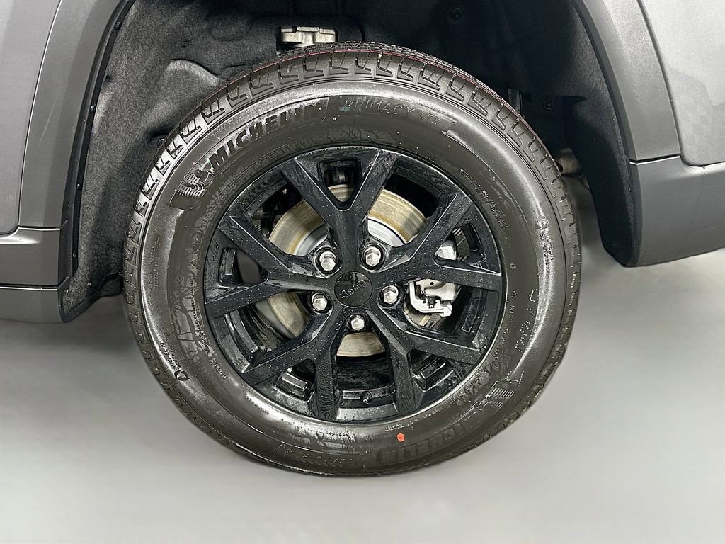 New 2026 Jeep Grand Cherokee Altitude image 17