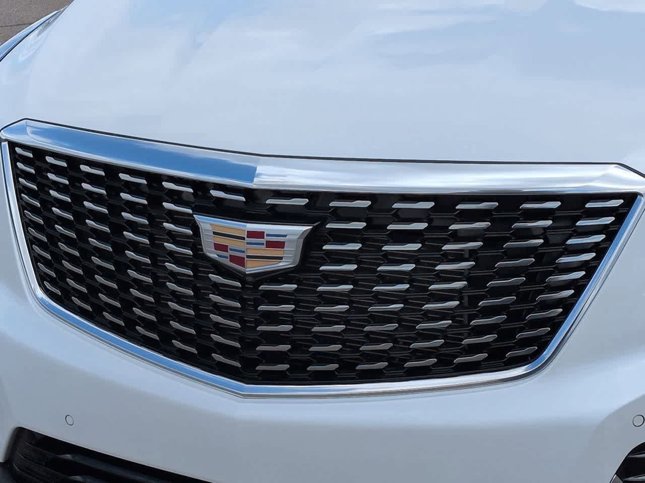 Used 2023 Cadillac XT5 Premium Luxury w/ Technology Package AWD/4WD image 11