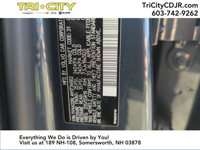 Used 2021 Volvo XC60 T6 Inscription w/ Climate Package image 38