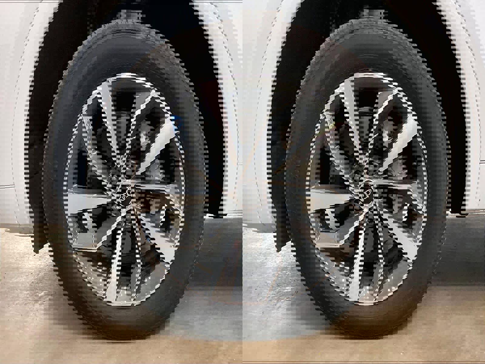 Used 2023 Audi Q5 2.0T Premium w/ Convenience Package image 11