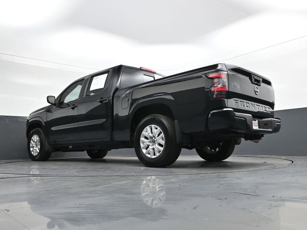 Used 2024 Nissan Frontier SV image 35
