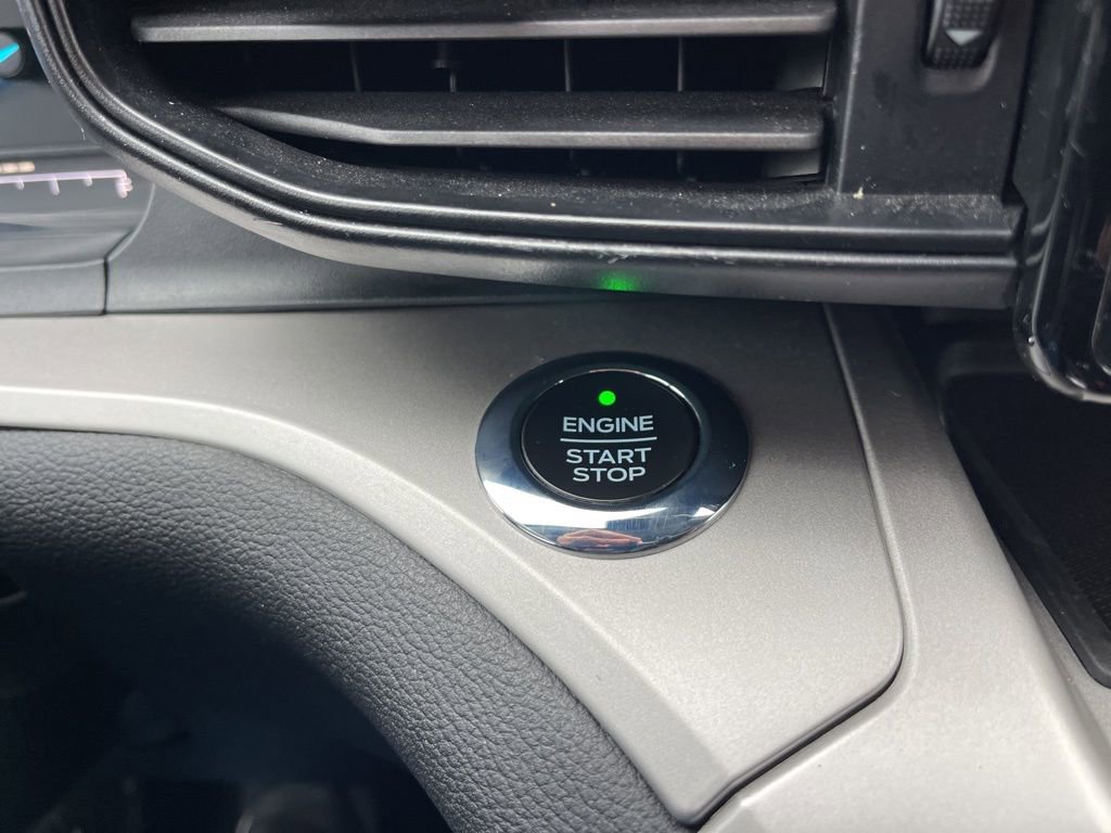 Certified 2021 Ford Explorer XLT image 13