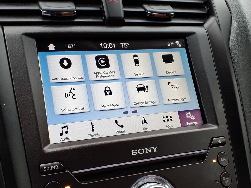Used 2019 Ford Fusion Energi Titanium FWD image 12