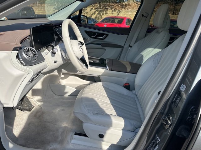 Used 2023 Mercedes-Benz EQS 450+ SUV image 12