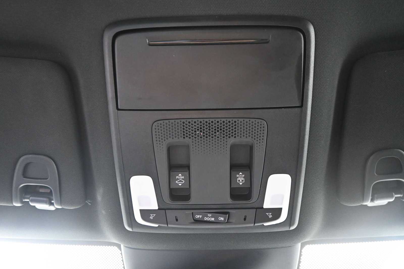 Used 2024 Honda Pilot TrailSport image 21
