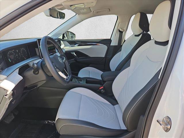 Used 2025 Volkswagen Tiguan SE FWD image 22
