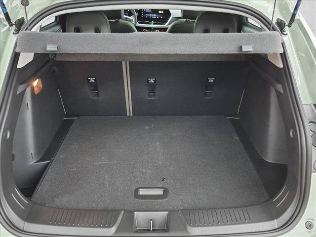 Used 2026 Chevrolet Trax ACTIV w/ Sunroof Package FWD image 6