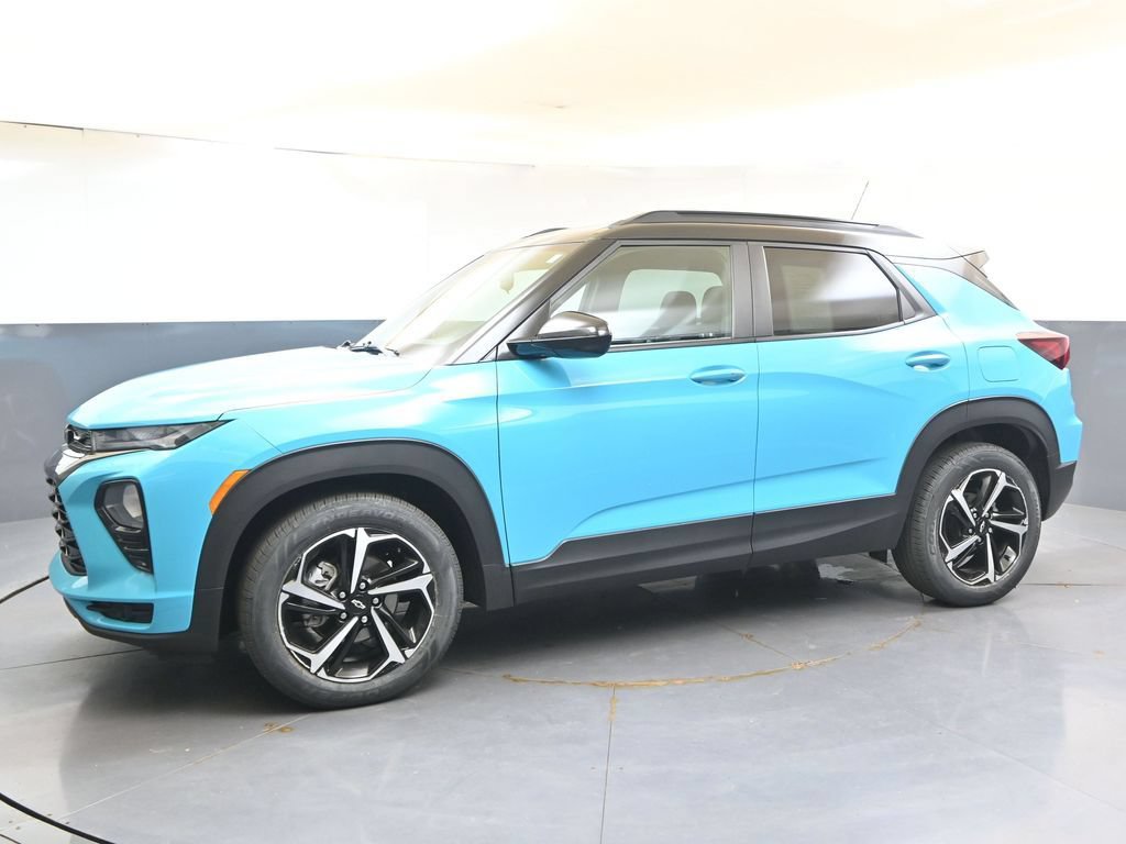 Used 2021 Chevrolet TrailBlazer RS FWD image 2