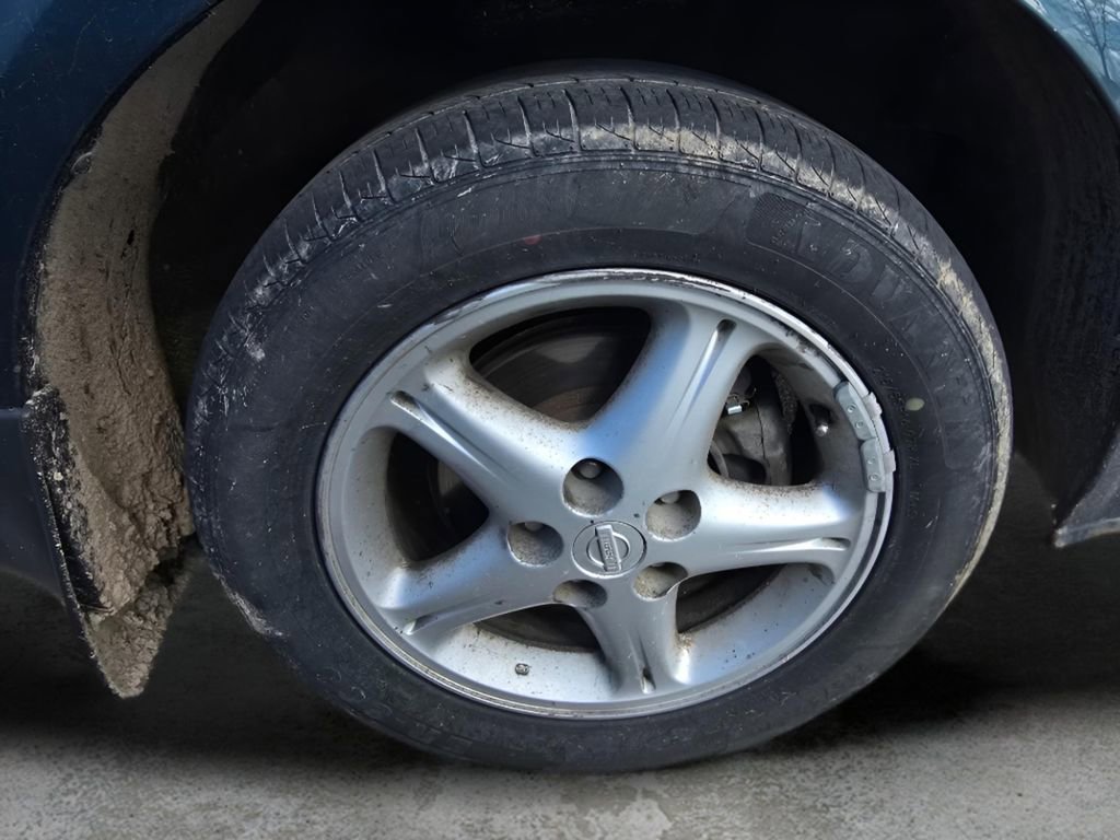 Used 1999 Nissan Maxima image 9