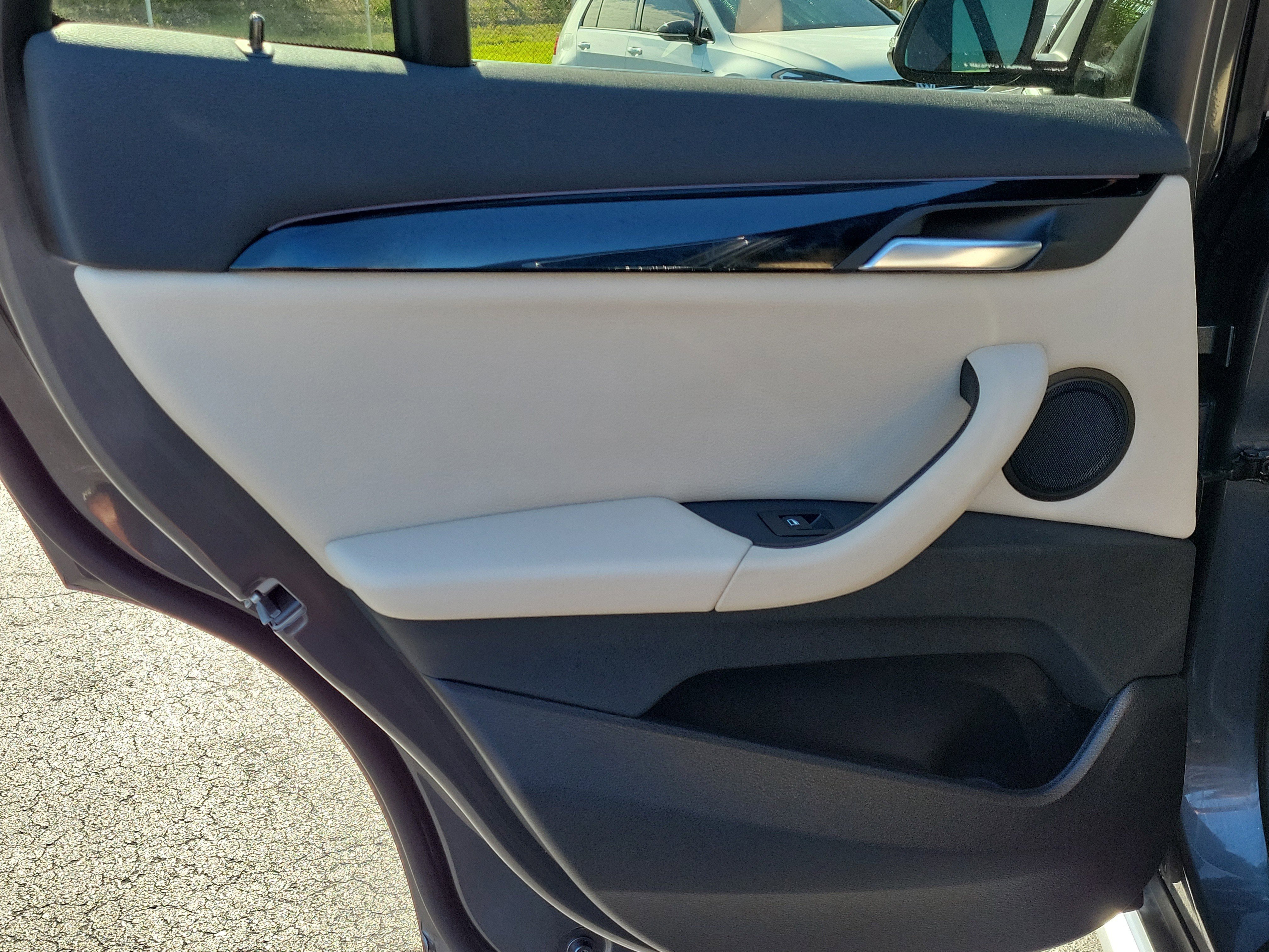 Used 2020 BMW X1 xDrive28i AWD/4WD image 10