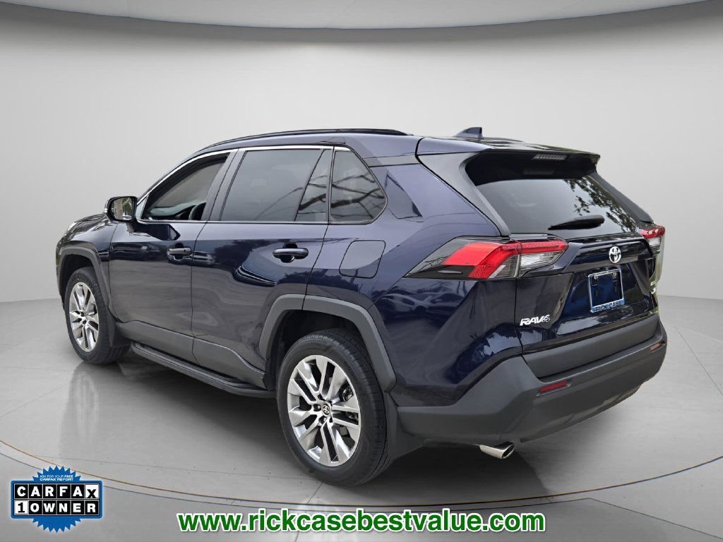 Used 2023 Toyota RAV4 XLE Premium FWD image 8