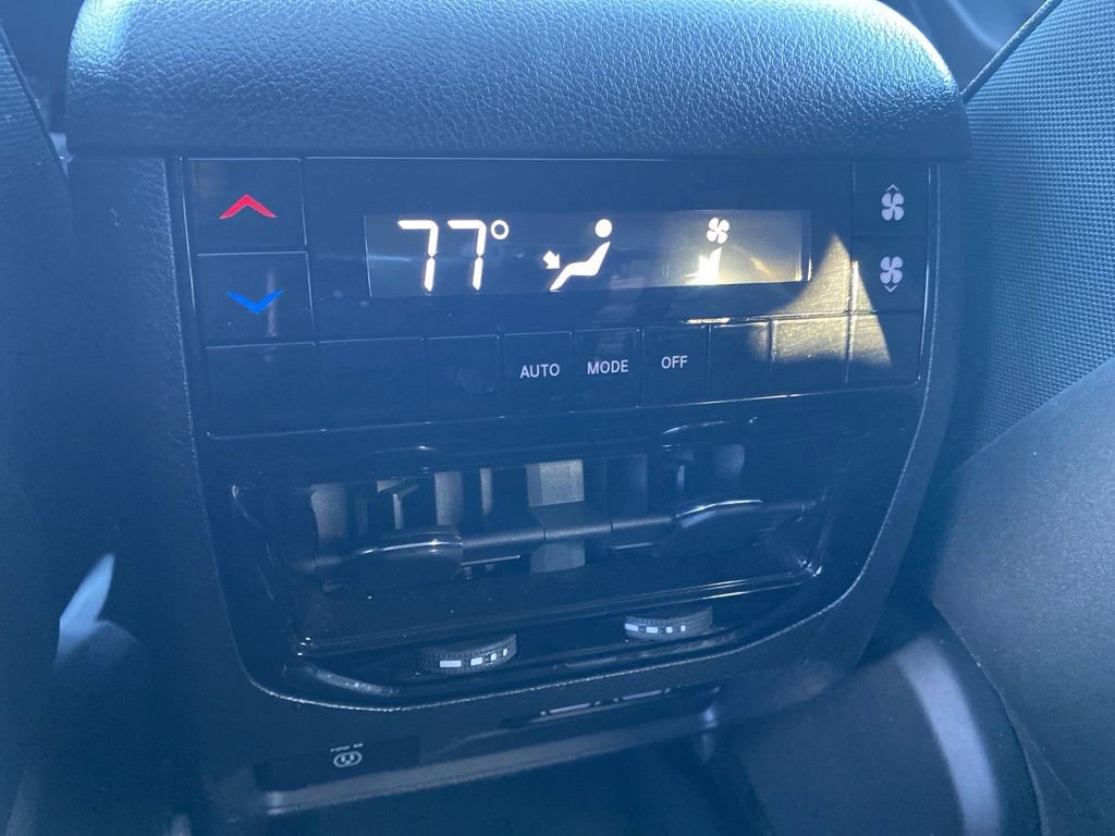 Certified 2024 Jeep Grand Cherokee L Altitude image 20