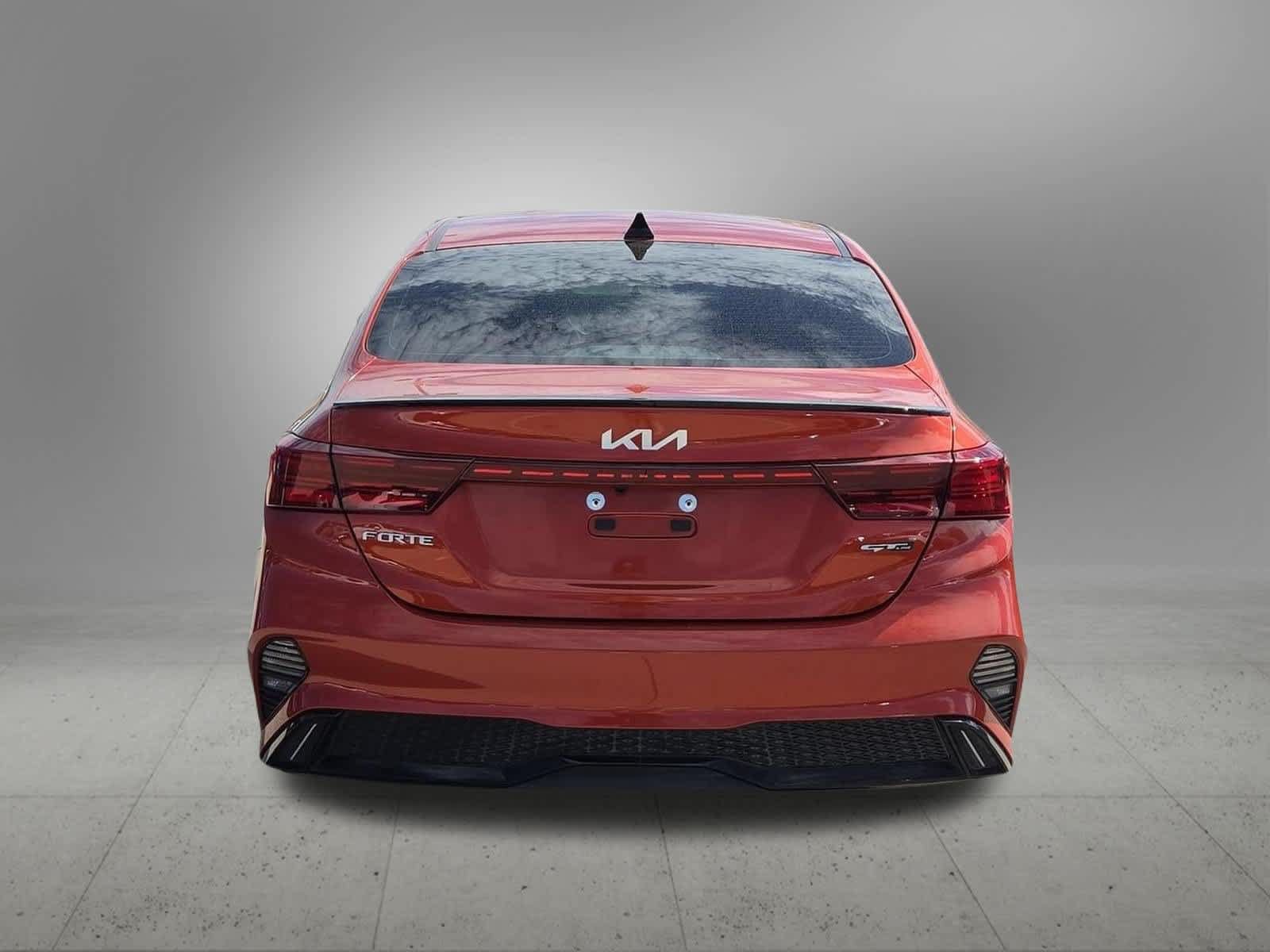 Used 2023 Kia Forte GT-Line w/ GT-Line Premium Package FWD image 5