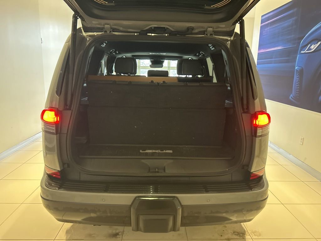 Used 2025 Lexus GX 550 image 18