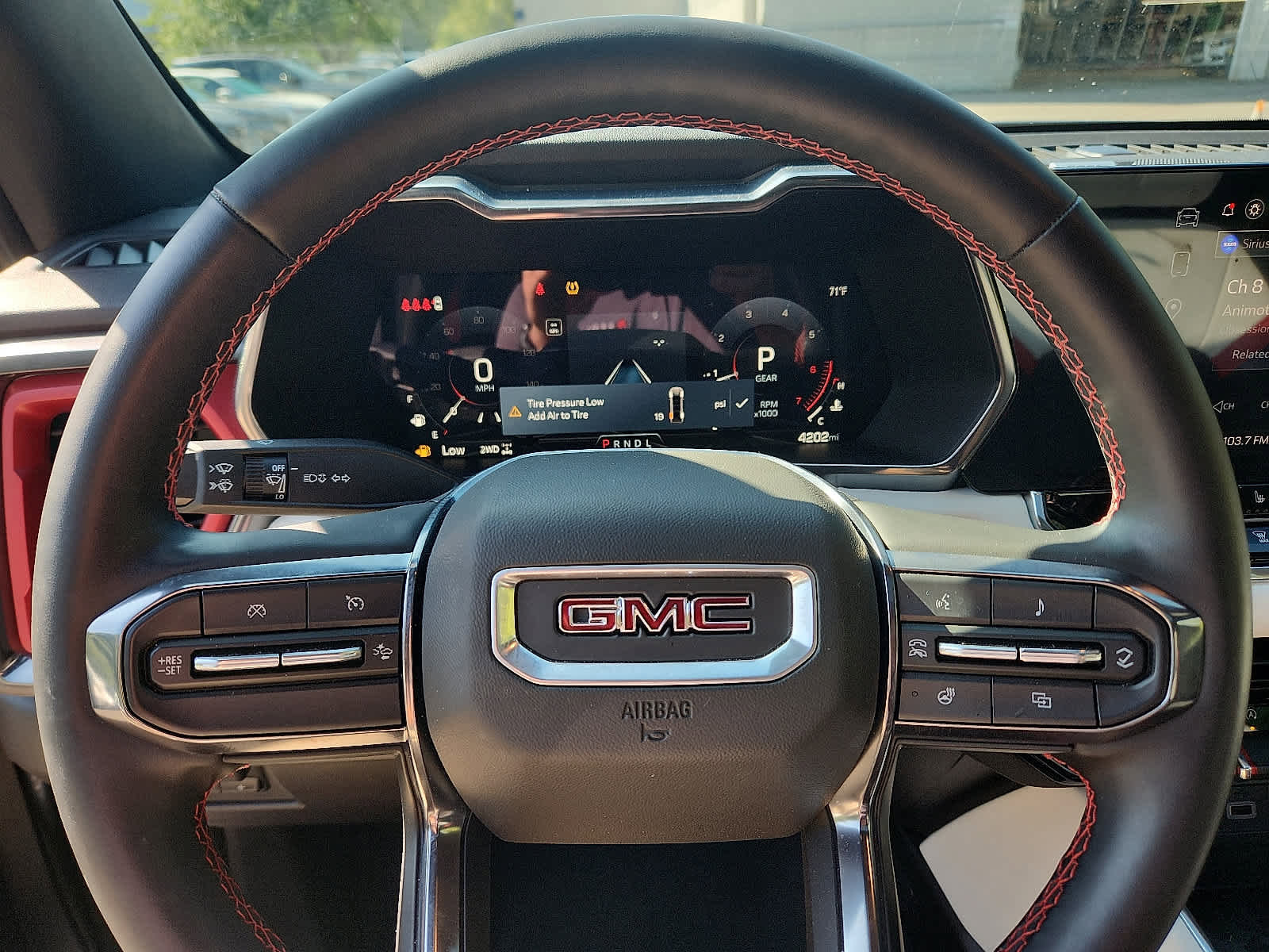 Used 2024 GMC Canyon AT4X image 19