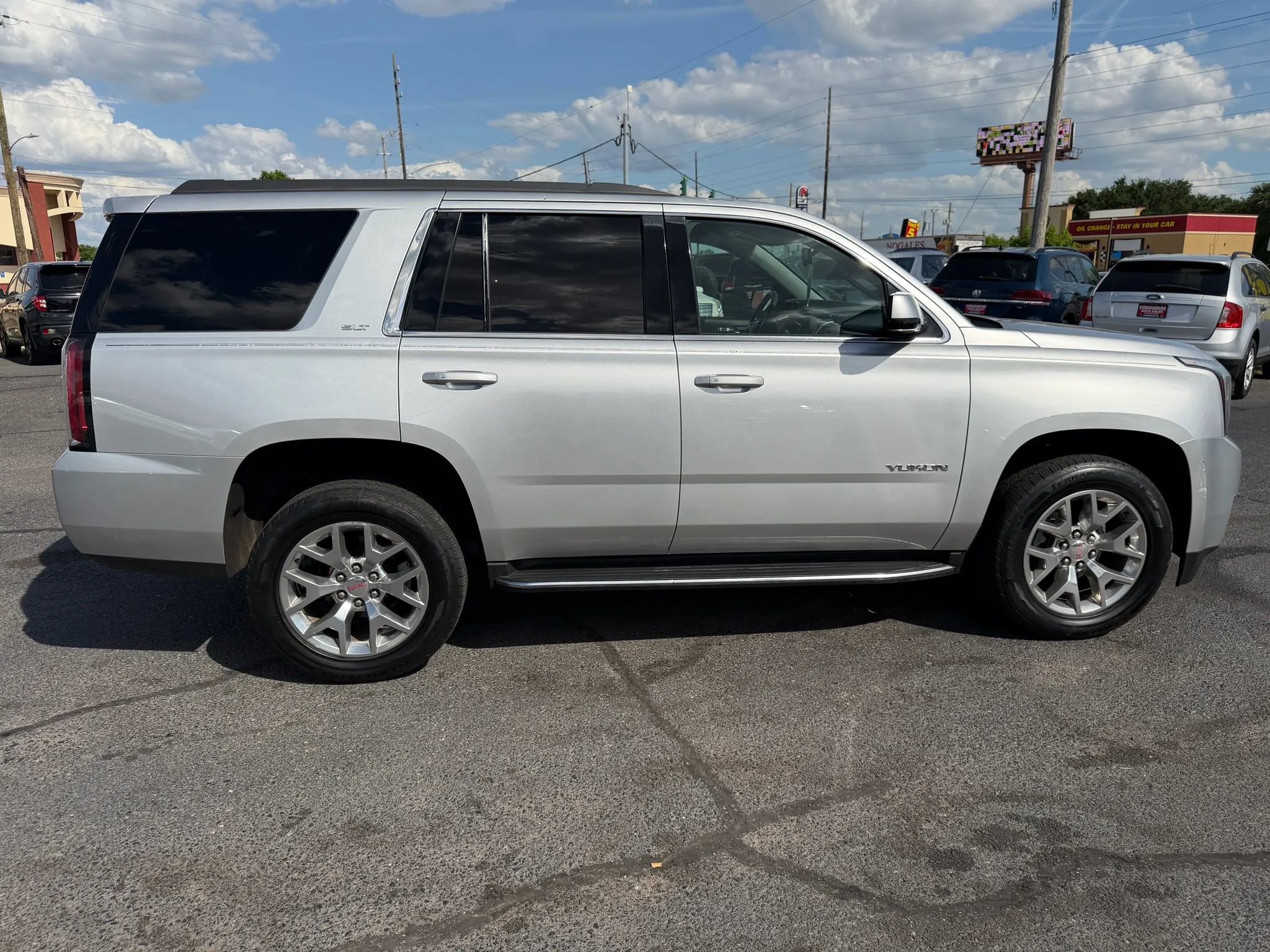 Used 2017 GMC Yukon SLT RWD image 18