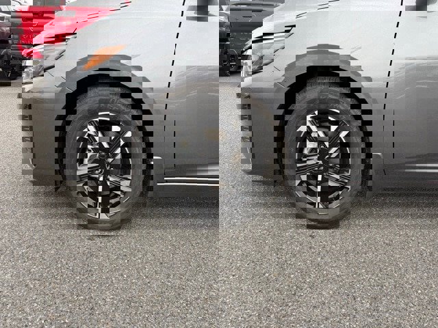 New 2025 Nissan Sentra SV image 9