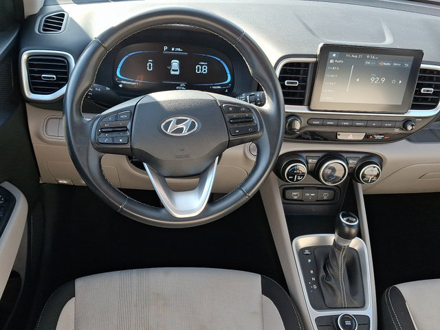 Certified 2025 Hyundai Venue SEL FWD image 11