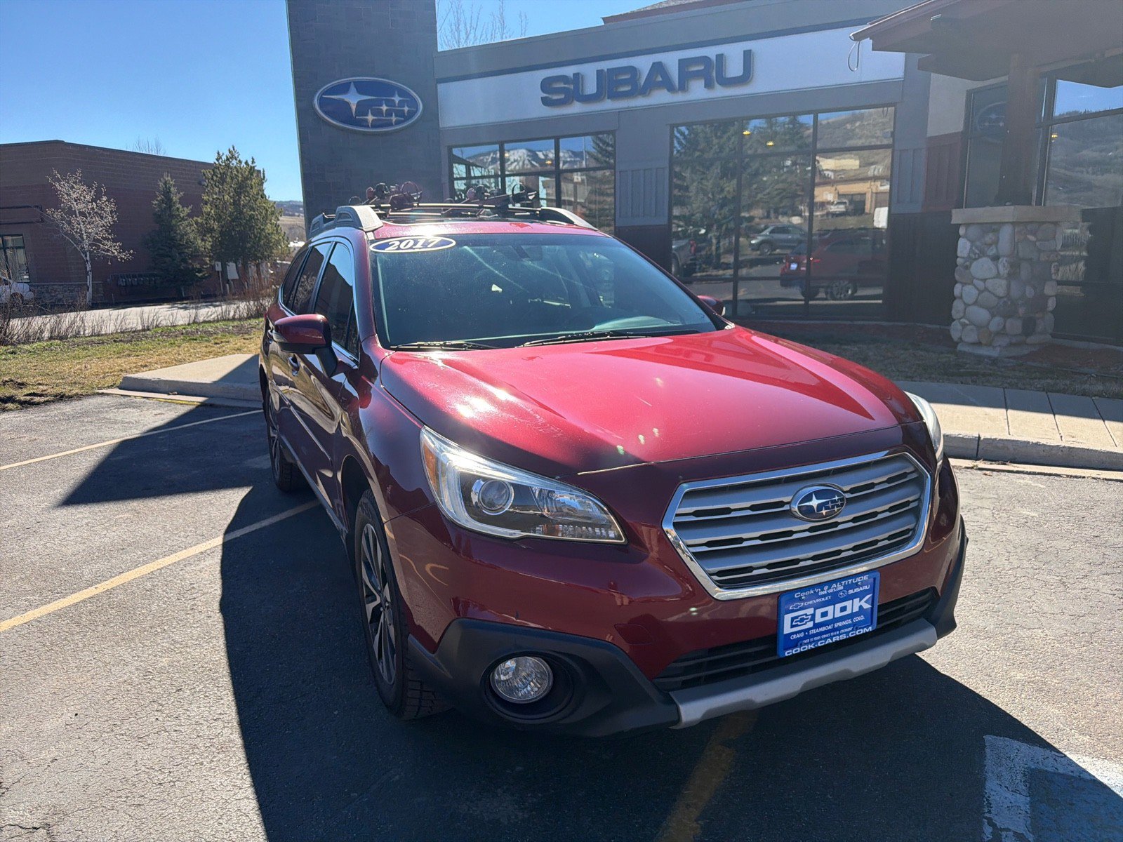 Used 2017 Subaru Outback 3.6R Limited image 2