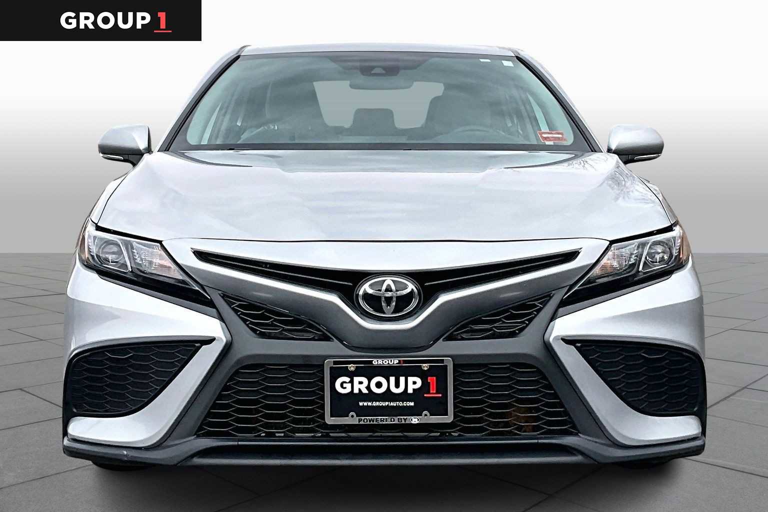 Used 2024 Toyota Camry SE AWD/4WD image 4