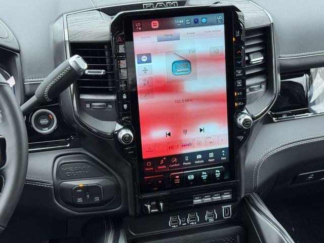 New 2026 RAM 2500 Limited AWD/4WD image 16