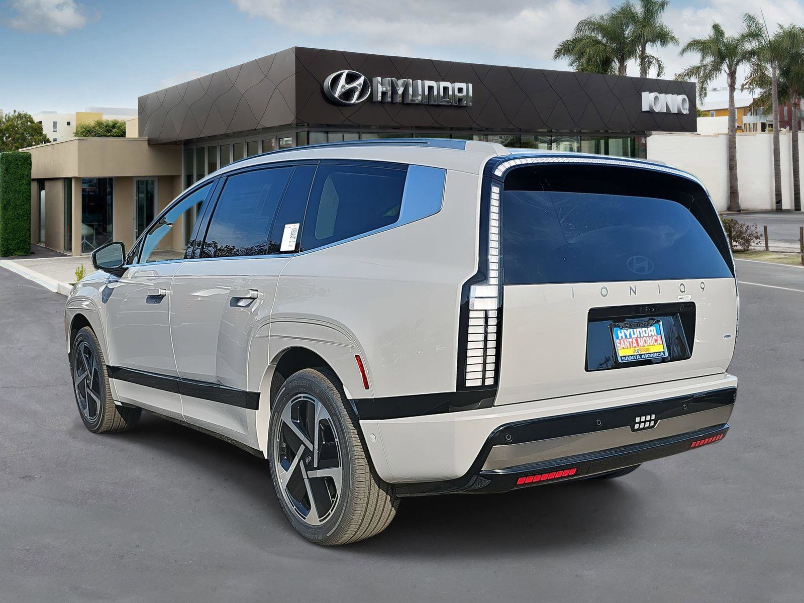 New 2026 Hyundai Ioniq 9 Calligraphy image 5