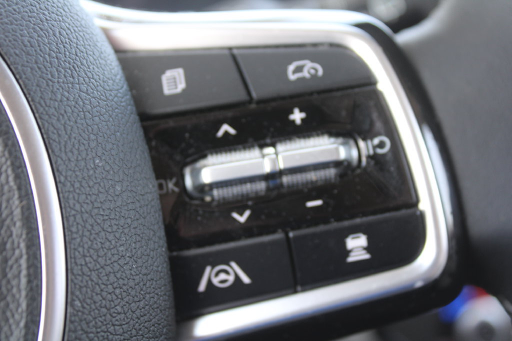 Certified 2024 Kia Sorento SX FWD image 34