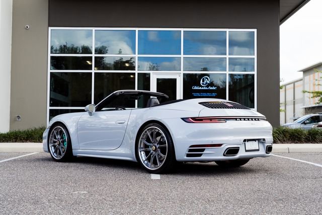 Used 2024 Porsche 911 Carrera RWD image 5