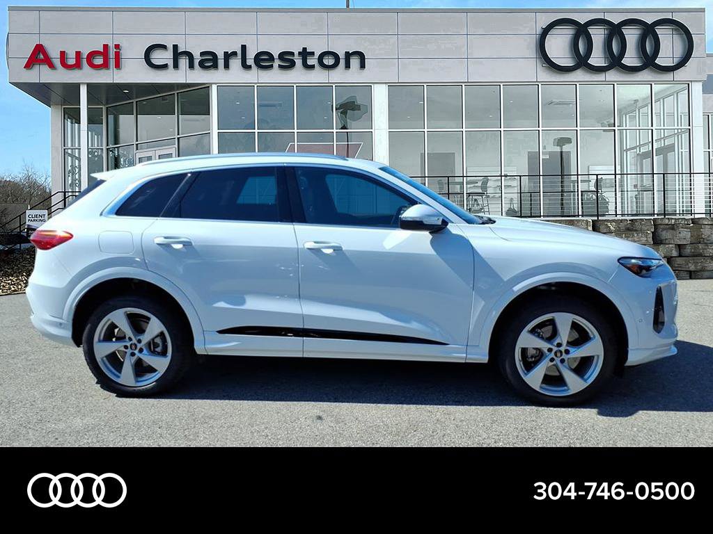 Used 2026 Audi Q5 Premium Plus AWD/4WD image 2