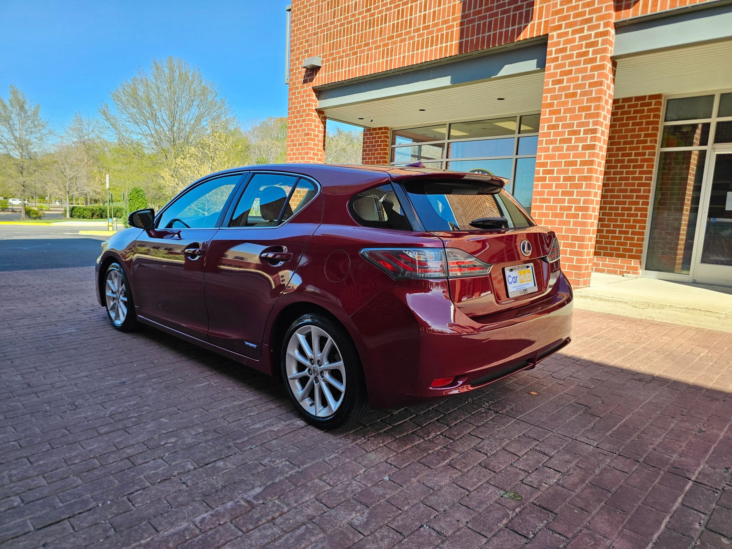 Used 2011 Lexus CT 200h FWD image 4