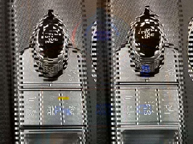 Used 2025 Genesis G70 2.5T w/ Sport Prestige Package image 36