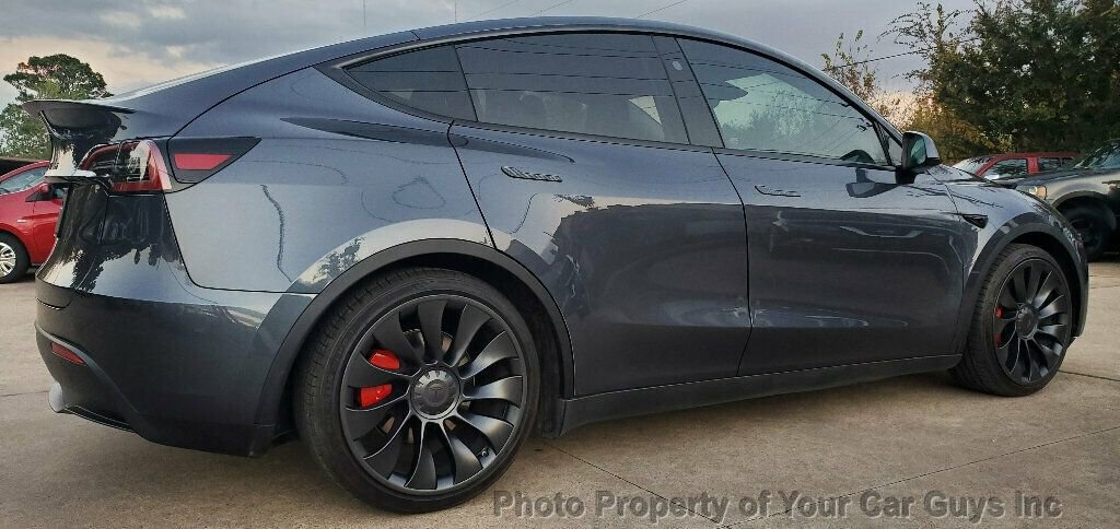 Used 2023 Tesla Model Y Performance image 15