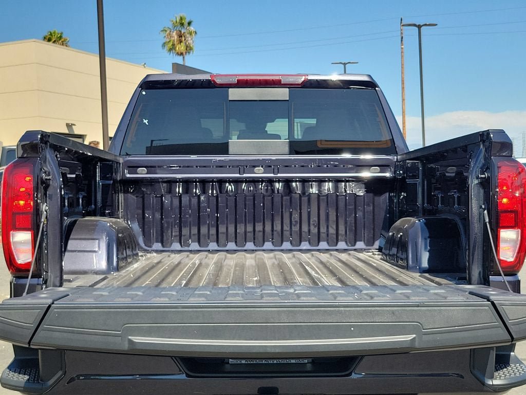 Used 2026 GMC Sierra 1500 Elevation w/ Preferred Package AWD/4WD image 9
