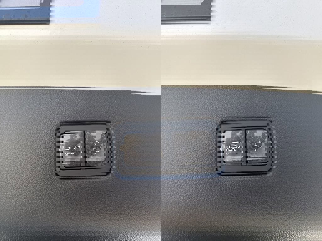 New 2026 Genesis GV70 2.5T image 28