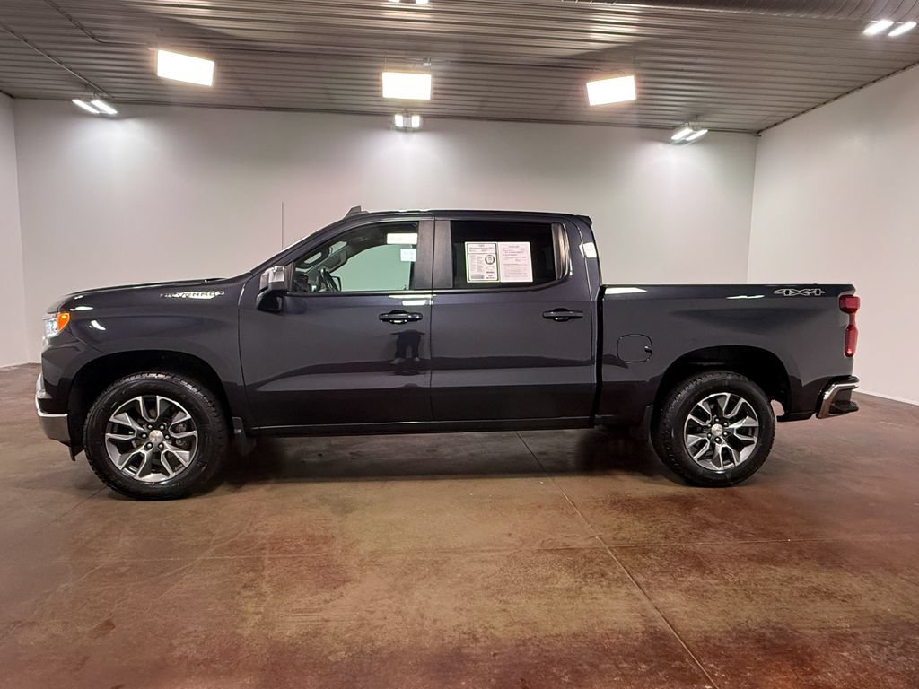Used 2023 Chevrolet Silverado 1500 LT AWD/4WD image 6