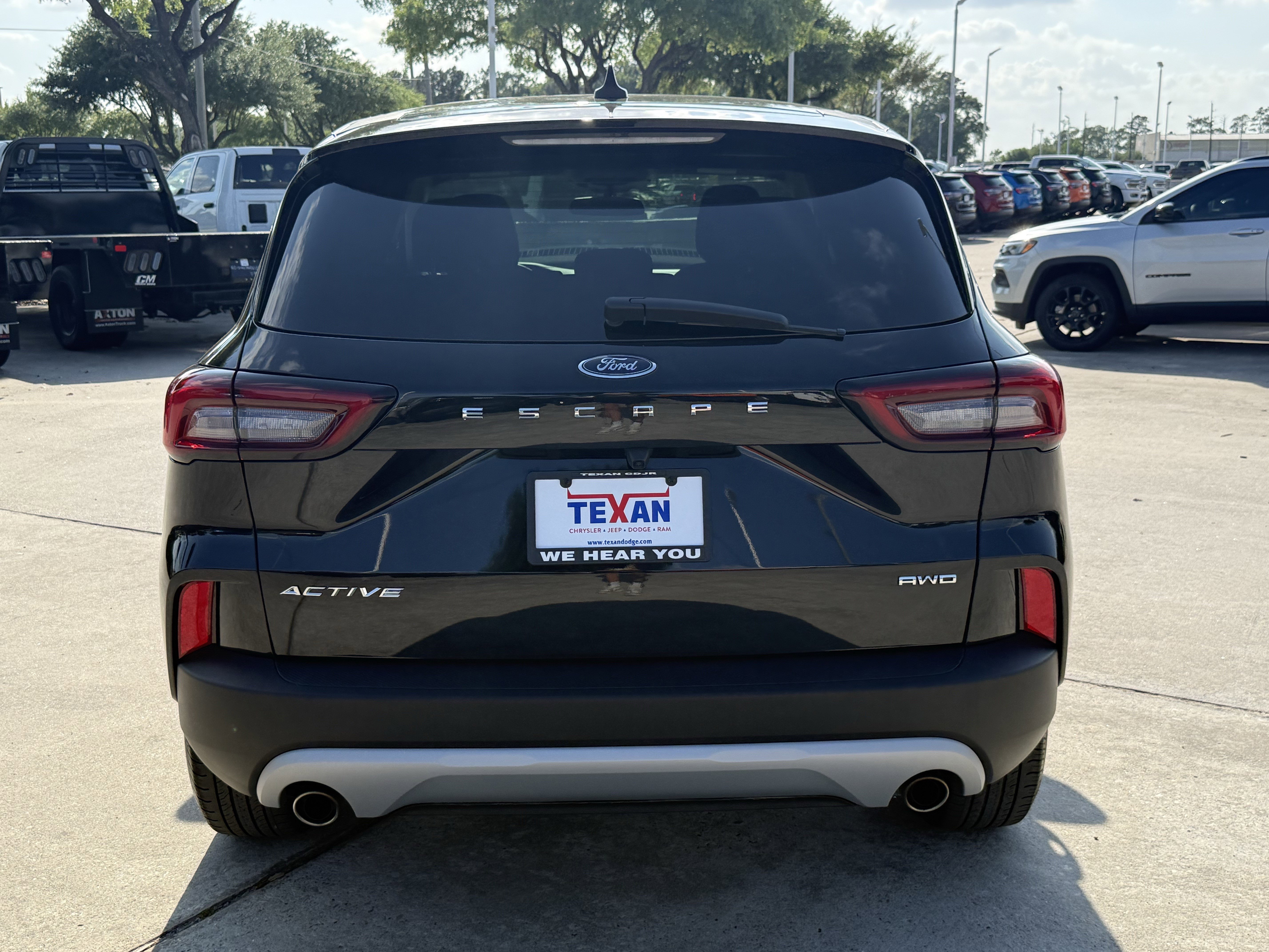 Used 2025 Ford Escape Active image 6