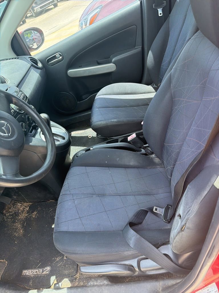 Used 2012 MAZDA MAZDA2 Sport FWD image 11