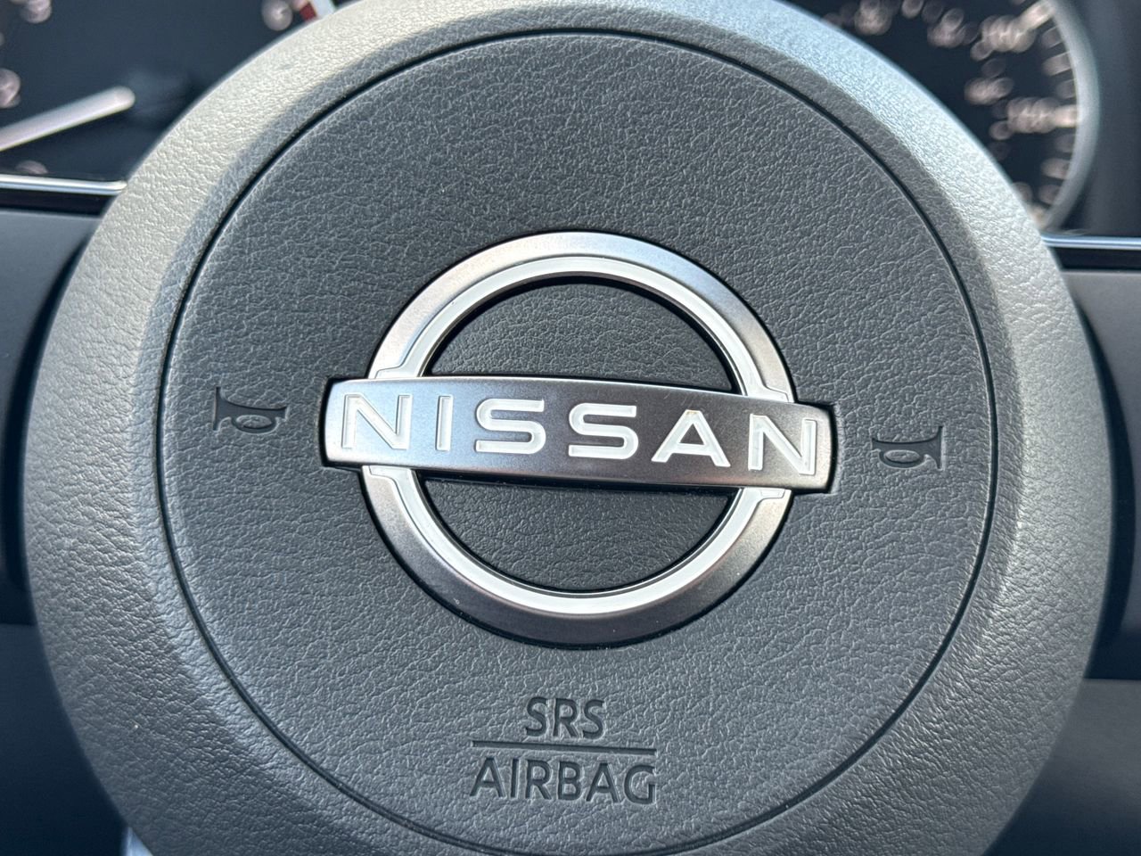 Used 2023 Nissan Rogue SV AWD/4WD image 28