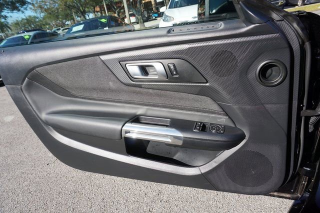 Used 2025 Ford Mustang Coupe image 21