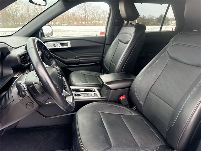 Used 2020 Ford Explorer Limited image 18