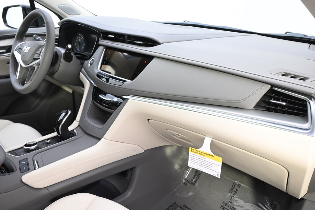 New 2026 Cadillac XT5 Premium Luxury w/ Driver Assist Package AWD/4WD image 15