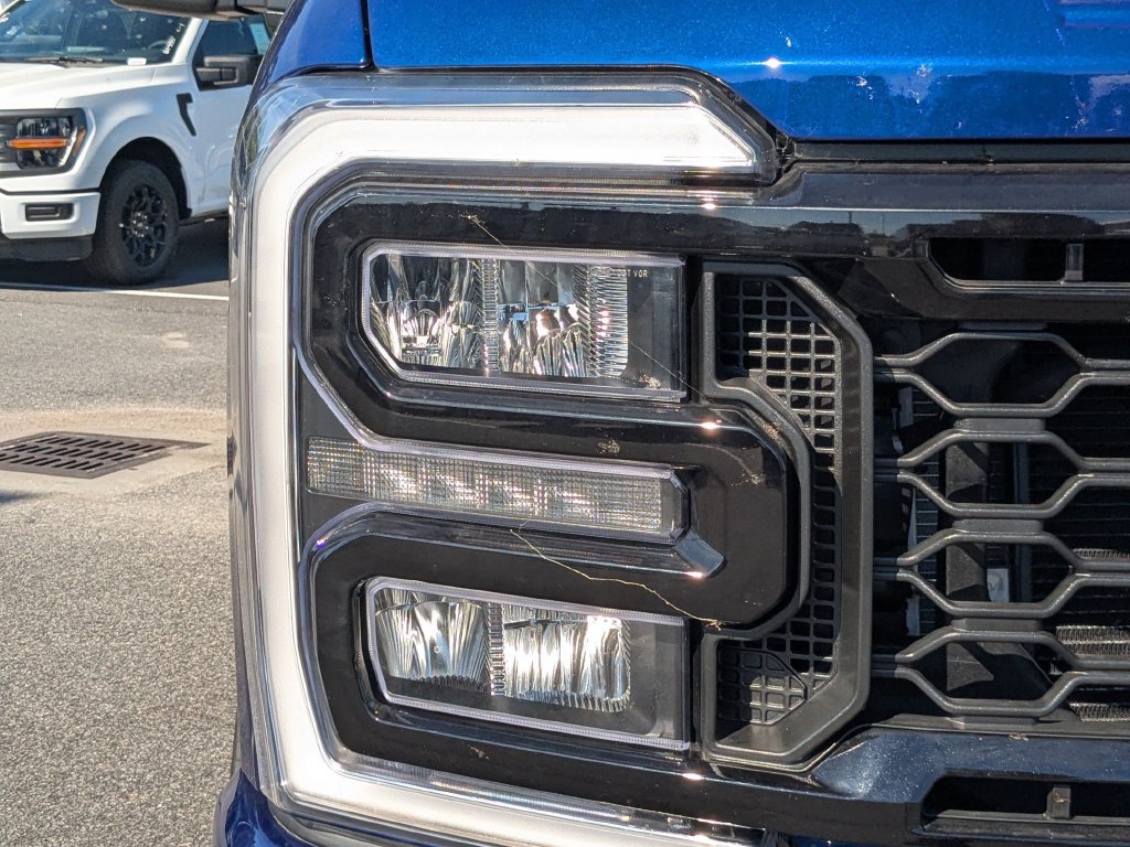 New 2026 Ford F250 XLT w/ XLT Premium Package AWD/4WD image 8