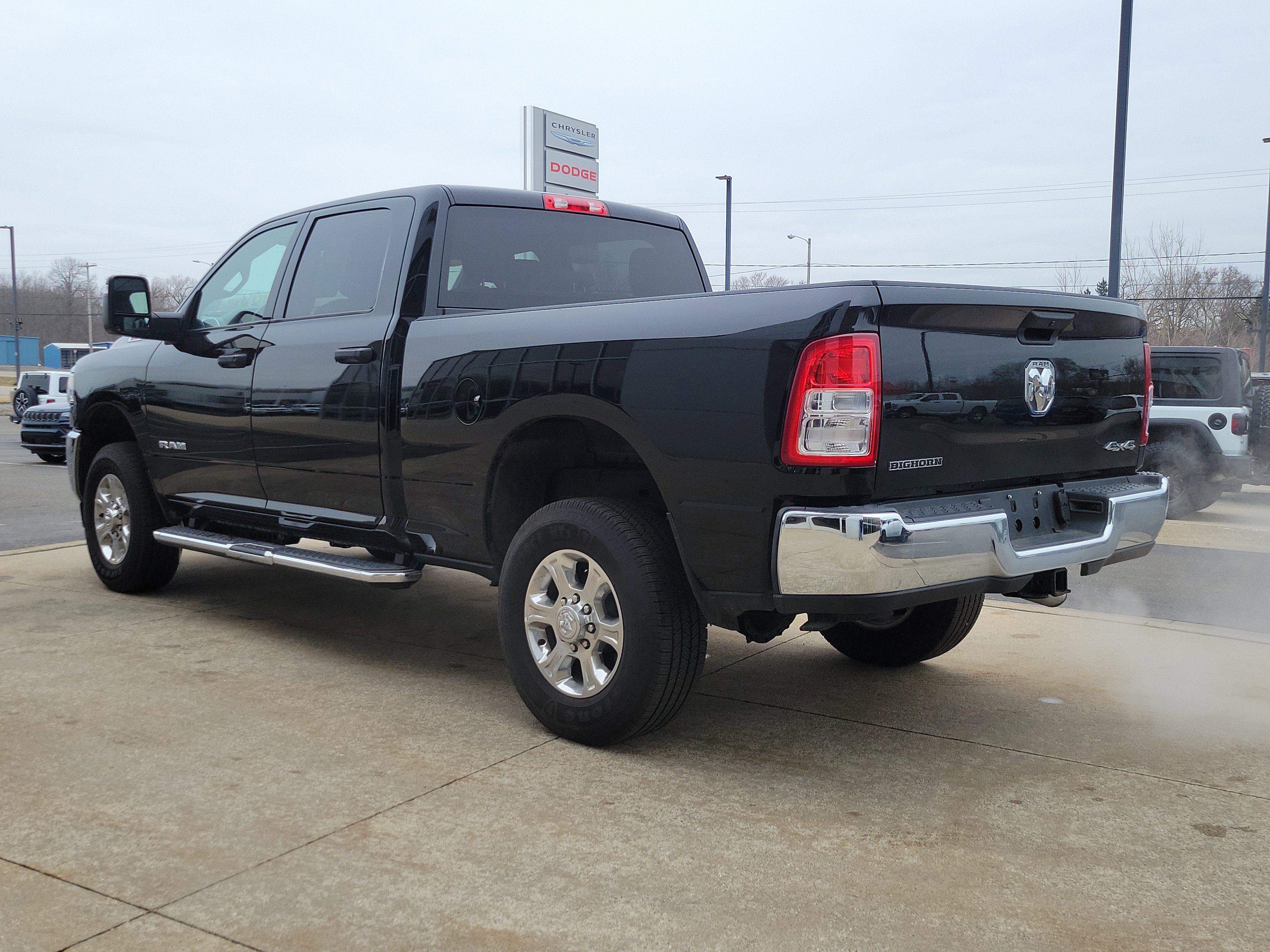 Used 2024 RAM 2500 Big Horn w/ Bed Utility Group image 3