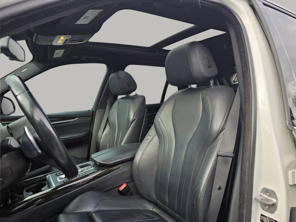 Used 2015 BMW X5 xDrive35d image 21