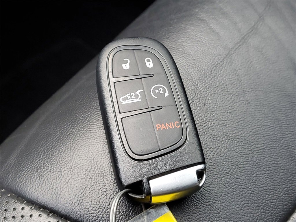 Used 2021 Jeep Cherokee Latitude Lux w/ Comfort/Convenience Group image 29