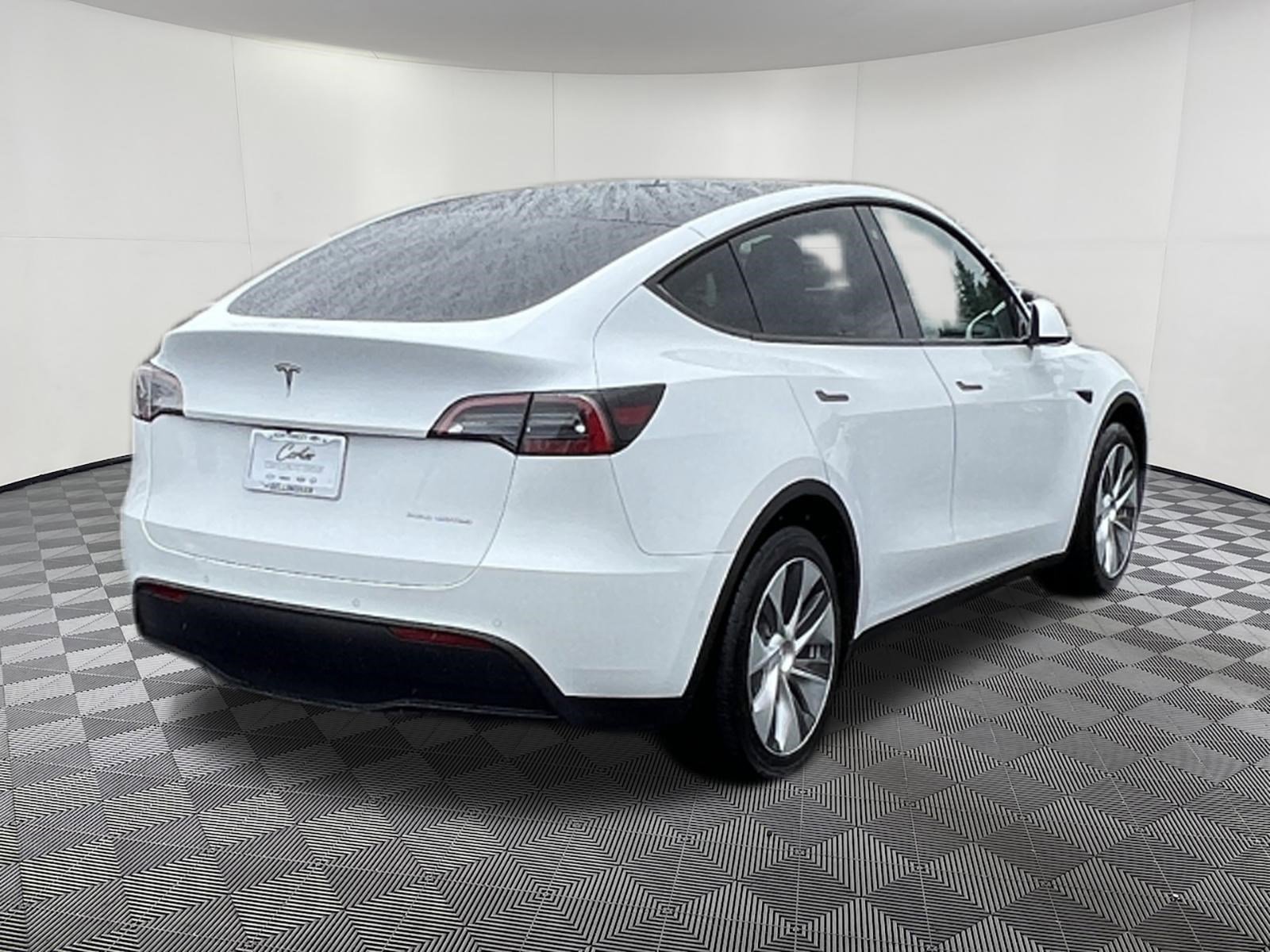 Used 2021 Tesla Model Y Long Range AWD/4WD image 6