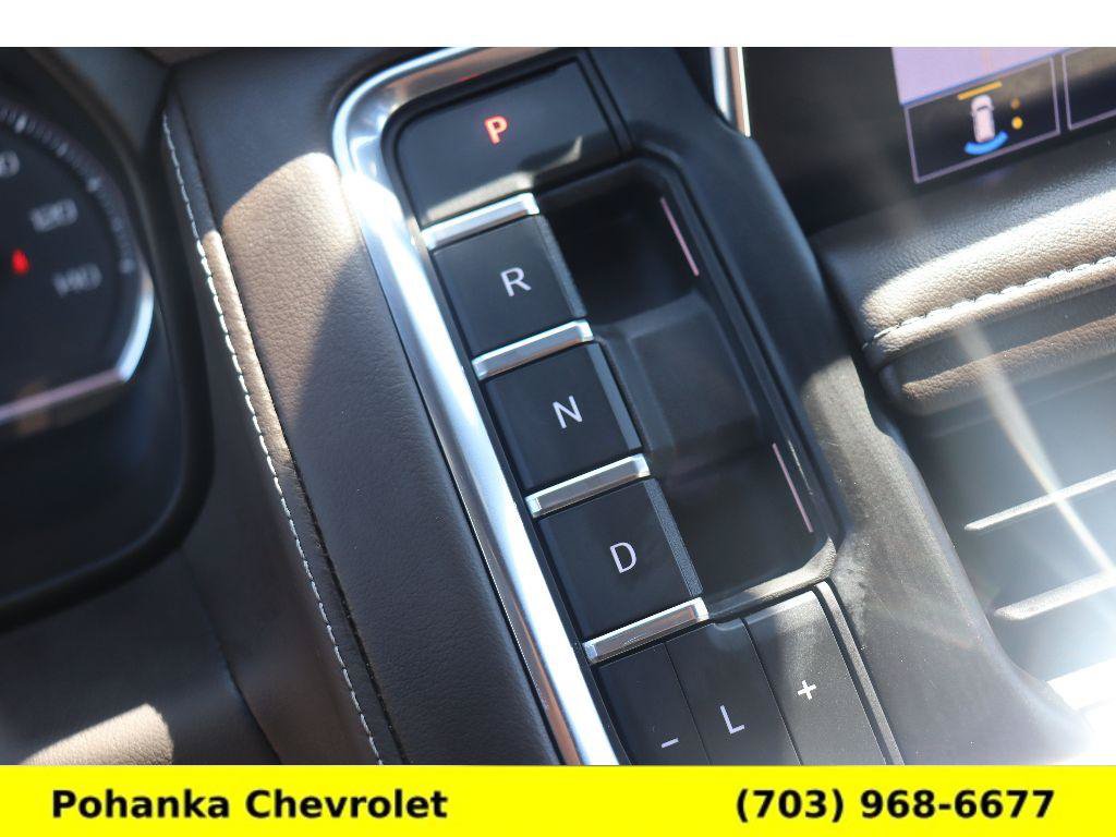 Used 2021 Chevrolet Tahoe LT w/ LT Signature Plus Package AWD/4WD image 16