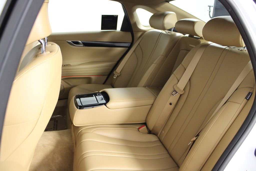 Used 2025 Genesis G80 2.5T image 18