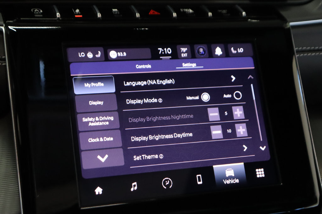 Used 2025 Jeep Grand Cherokee L Laredo w/ Luxury Tech Group I RWD image 31