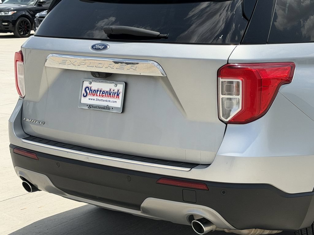 Used 2023 Ford Explorer Limited RWD image 6